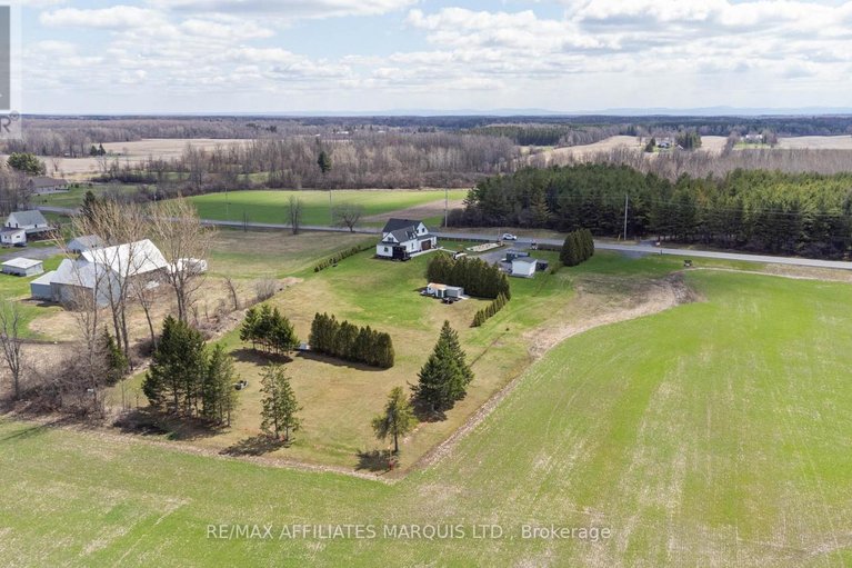 29645192/18753-county-19-road/south-glengarry-charlottenburgh-twp/south-glengarry/ontario/K0C2J0_5