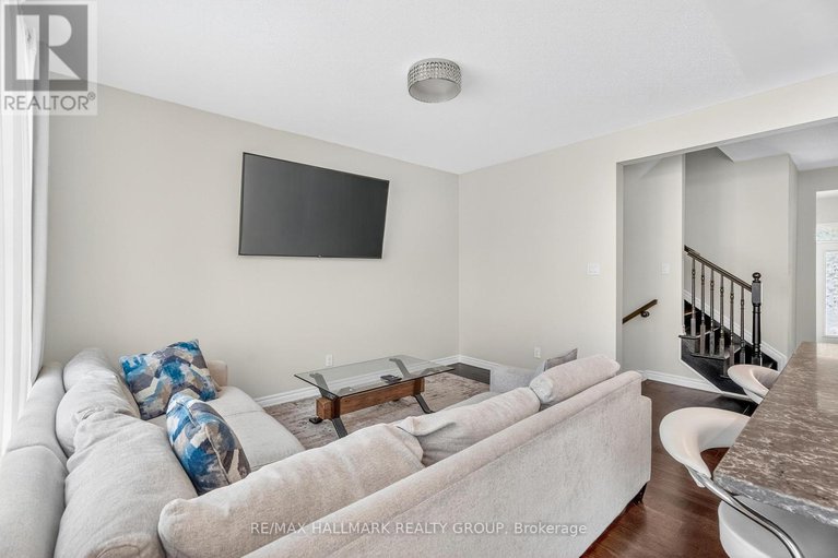 28770941/115-pictou-crescent/emerald-meadowstrailwest/ottawa/ontario/K2V0R2_16