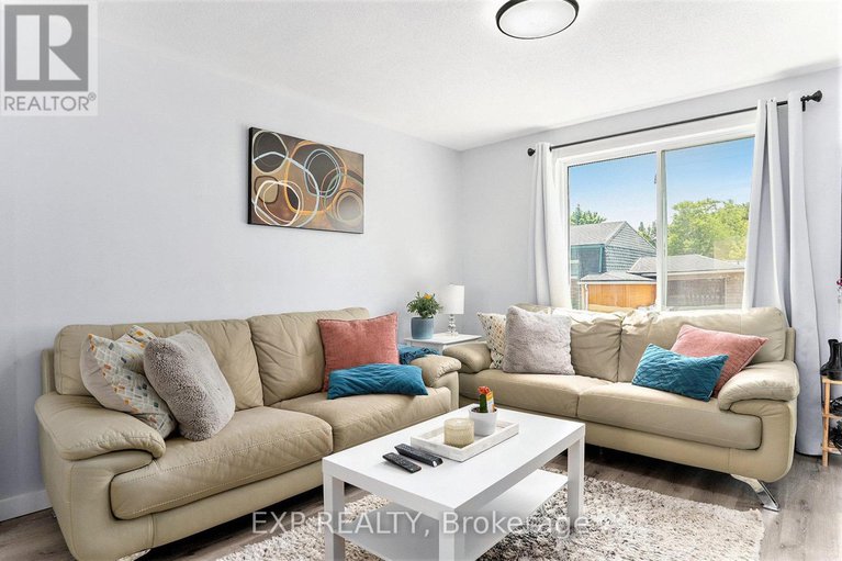 28484496/d-1520-beaverpond-drive/pineview/ottawa/ontario/K1B3R9_3