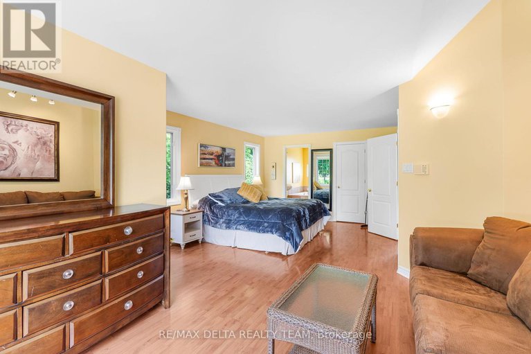 28499288/1147-fieldown-street/cumberland-ridge/ottawa/ontario/K4C1R7_19