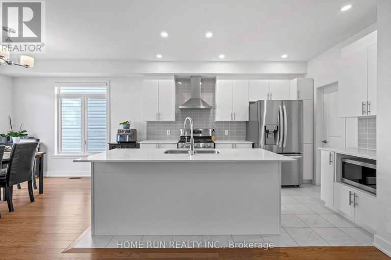 28232803/909-beckton-heights/stittsville-south/ottawa/ontario/K2S2X5_18