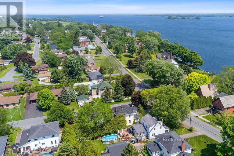 28694404/72-lakeshore-drive/morrisburg/south-dundas/ontario/K0C1X0_35