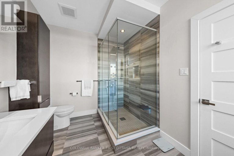 29322072/1828-heatherstone-crescent/springridgeeast-village/ottawa/ontario/K4A4P2_23