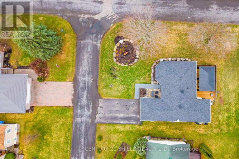 29634742/6291-maclean-court/south-glengarry-lancaster-twp/south-glengarry/ontario/K0C1E0_9