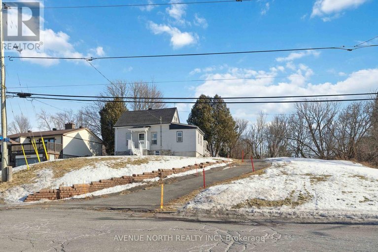 29618052/6958-notre-dame-street/chateauneuf/ottawa/ontario/K1C1H7_1