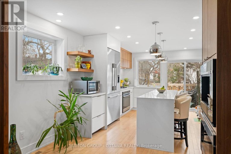 29613583/81-armstrong-street/hintonburg/ottawa/ontario/K1Y2V6_15