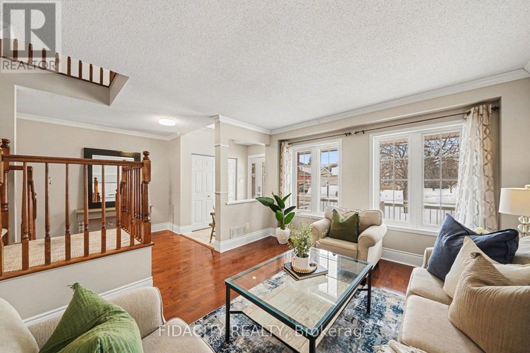 29377972/50-sirocco-crescent/stittsville-north/ottawa/ontario/K2S2C8_4