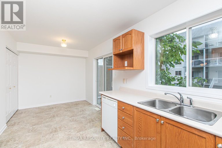 28229768/246-gershwin/westcliffe-estates/ottawa/ontario/K2H1G5_12