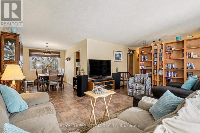 29172924/30-juniper-court/borden-farmstewart-farmcarleton-heightsparkwood-hills/ottawa/ontario/K2E5M6_4