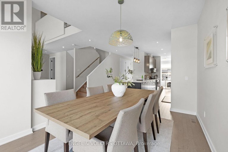 29402530/126-orchestra-way/riverside-southgloucester-glen/ottawa/ontario/K4M0R5_12