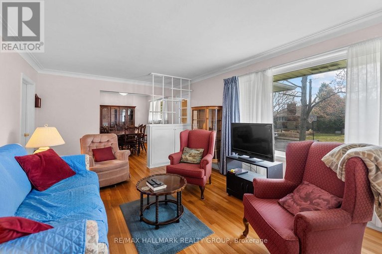 29657775/2075-neepawa-avenue/carlingwood/ottawa/ontario/K2A3L7_12