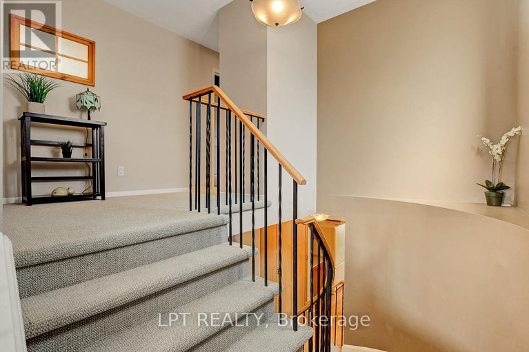 28835563/611-tourelle-drive/fallingbrookgardenway-south/ottawa/ontario/K4A3H5_21