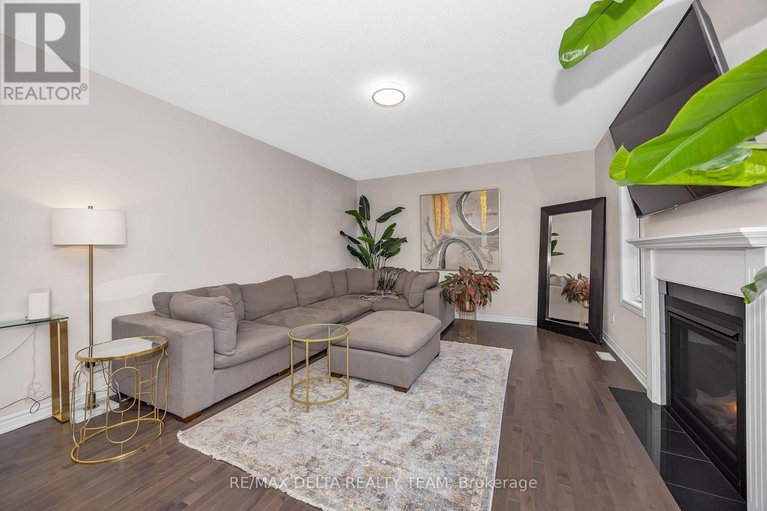 29635219/748-vennecy-terrace/orleans-village/ottawa/ontario/K1W1H2_17