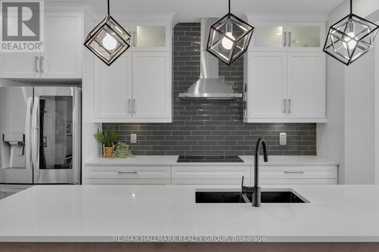 28498847/215-blackhorse-drive/north-grenville-twp-kemptville-south/north-grenville/ontario/K0G1J0_7
