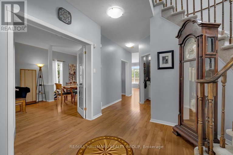 28476381/4136-wolfe-point-way/riverside-southgloucester-glen/ottawa/ontario/K1V1P4_6