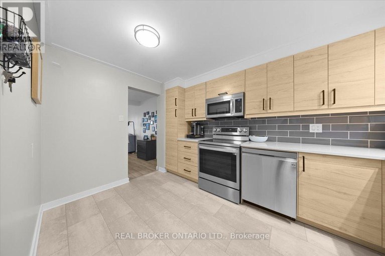 29616177/2049-stonehenge-crescent/pineview/ottawa/ontario/K1B4N7_7