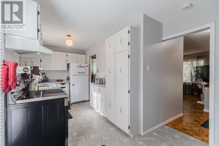 29006126/6535-rideau-valley-drive-n/manotick-south-to-roger-stevens/ottawa/ontario/K4M1B3_17