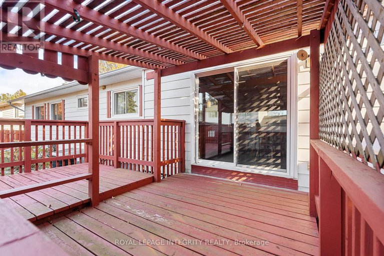 29021047/12-wynford-avenue/craig-henrywoodvale/ottawa/ontario/K2G3Z3_34