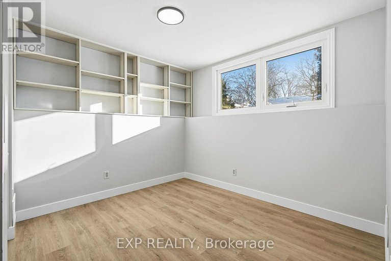 29215981/2158-fillmore-crescent/beacon-hill-north/ottawa/ontario/K1J6A4_35