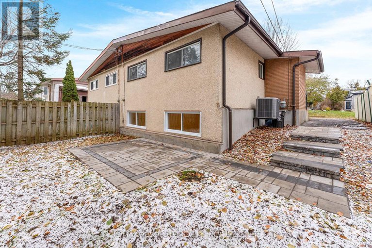 29159019/14-mulvagh-avenue/borden-farmstewart-farmcarleton-heightsparkwood-hills/ottawa/ontario/K2E6M6_36