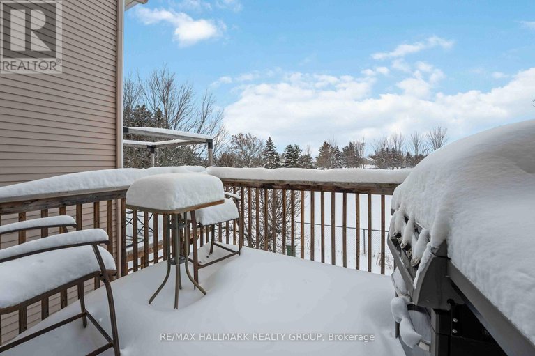 29182264/648-brome-crescent/fallingbrookridgemount/ottawa/ontario/K4A1W2_27