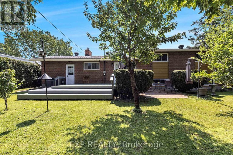 29565523/41-wigan-drive/borden-farmstewart-farmcarleton-heightsparkwood-hills/ottawa/ontario/K2E6K9_35