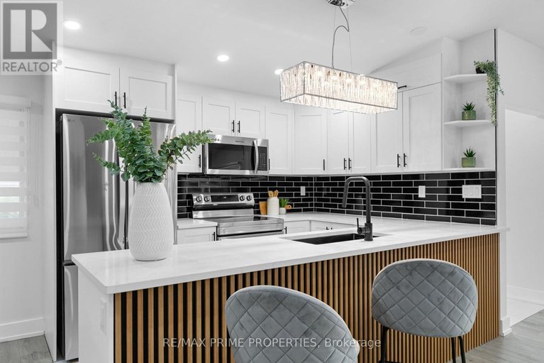 29378490/1035-connery-avenue/elmvale-acresurbandale/ottawa/ontario/K1G2N9_12