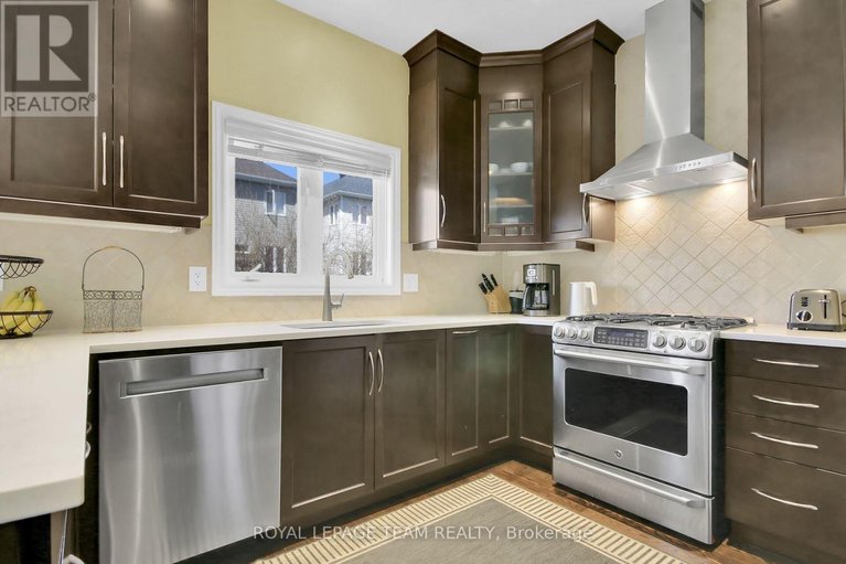 29629034/214-davy-street/bridlewood/ottawa/ontario/K2M0H6_13