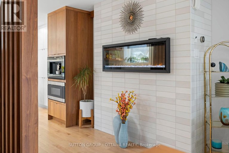 29613583/81-armstrong-street/hintonburg/ottawa/ontario/K1Y2V6_12