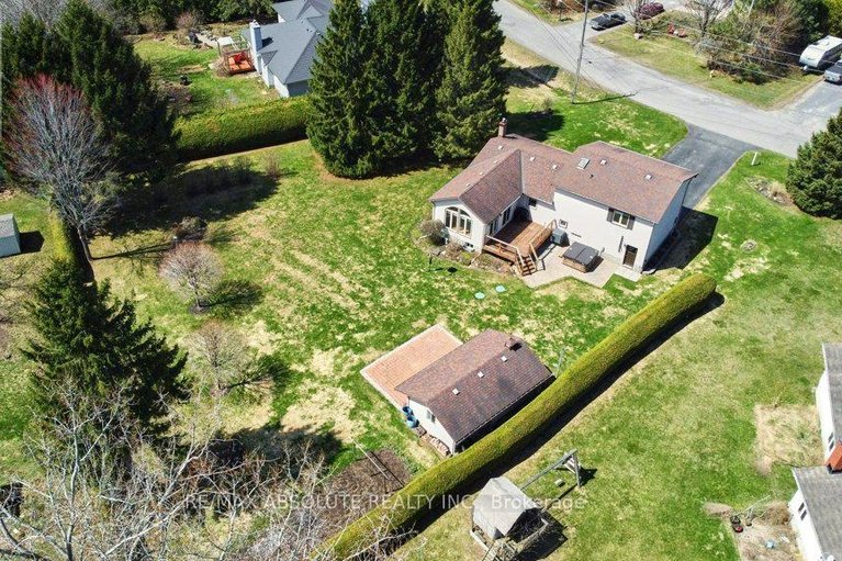 29665092/535-gascon-street/village-of-russell/russell/ontario/K4R1C6_40