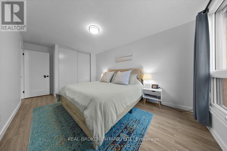 29616177/2049-stonehenge-crescent/pineview/ottawa/ontario/K1B4N7_25