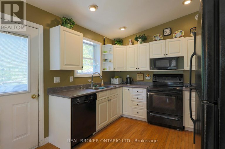 28906806/988-county-44-road/north-grenville-twp-kemptville-south/north-grenville/ontario/K0G1T0_10