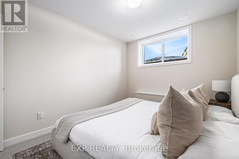 28498249/915-mishi-private/cfb-rockcliffe-and-area/ottawa/ontario/K1K0P2_20