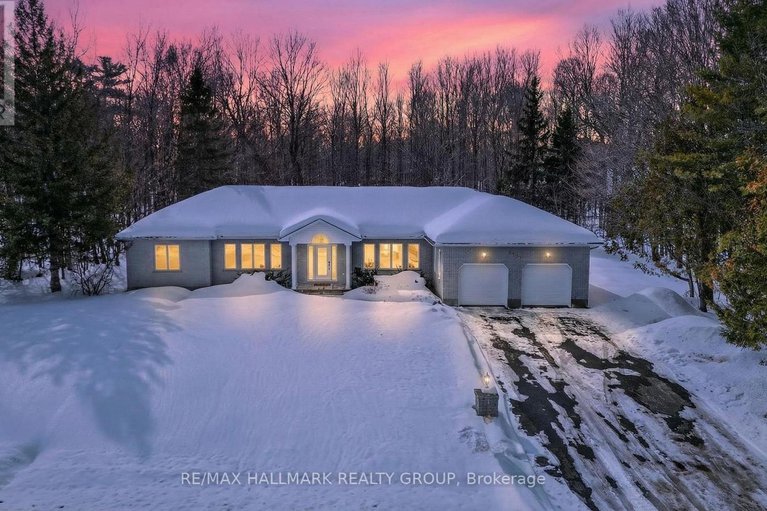 29431777/2349-brennan-park-drive/cumberland-west/ottawa/ontario/K4C1H6_1