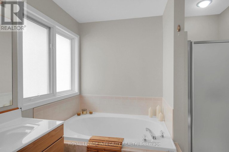 28534994/22-halkirk-avenue/glencairnhazeldean/ottawa/ontario/K2V1B5_34