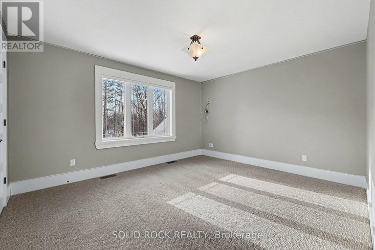 29234459/130-ironstone-court/remainder-of-stittsville-area/ottawa/ontario/K2S0L4_29