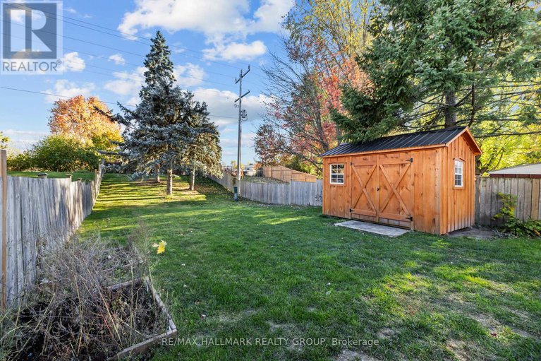 29004892/82-glamorgan-drive/glencairnhazeldean/ottawa/ontario/K2L1R4_15