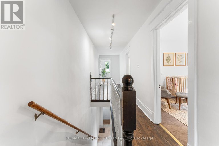28804582/494-parkdale-avenue/ottawa-west/ottawa/ontario/K1Y1H6_14