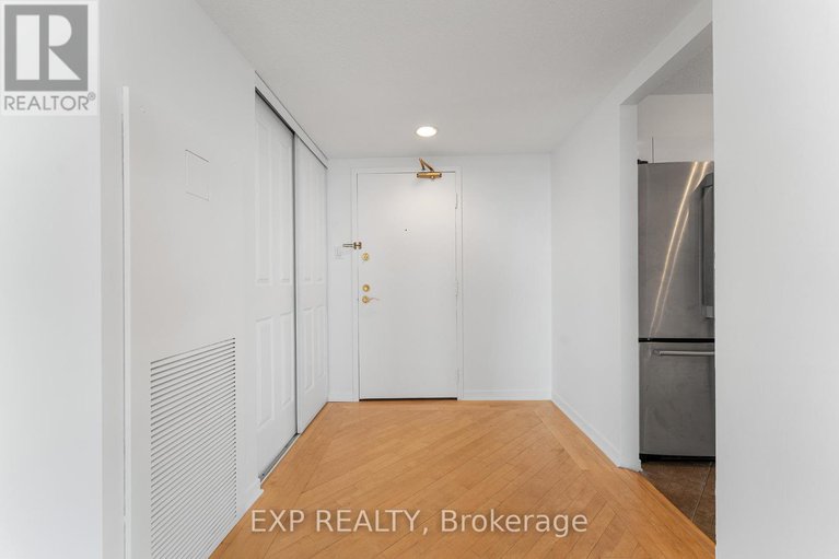 29084712/ph10-215-parkdale-avenue/mechanicsville/ottawa/ontario/K1Y4T8_6