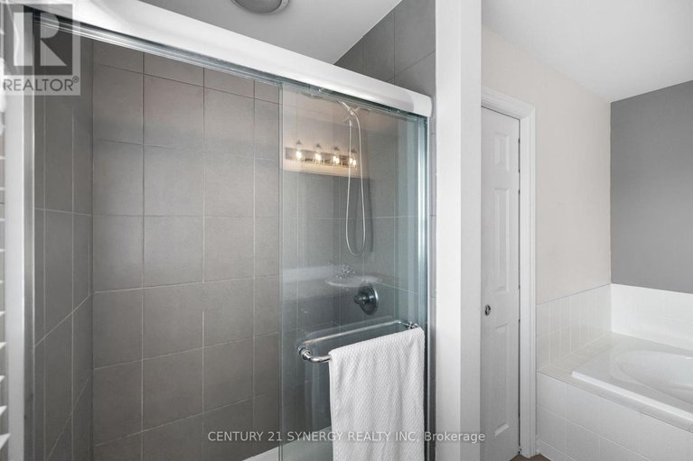 28810907/120-lerta-way/avalon-west/ottawa/ontario/K4A0W5_23