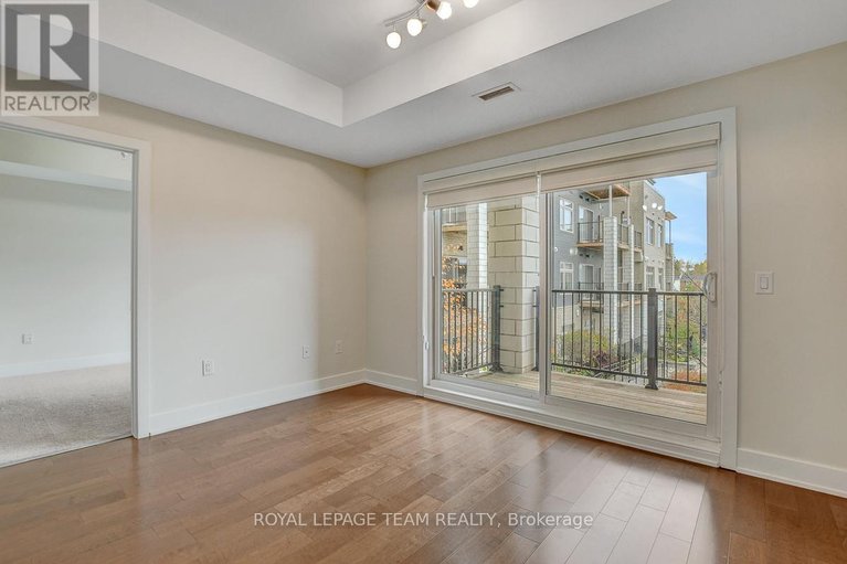 29471841/201-2785-baseline-road/redwood-park/ottawa/ontario/K2H0B7_12