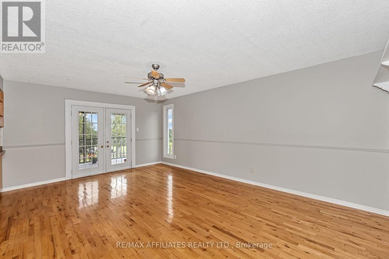 28655117/101-carterfarm-crescent/huntley-ward-south-west/ottawa/ontario/K0A1L0_17