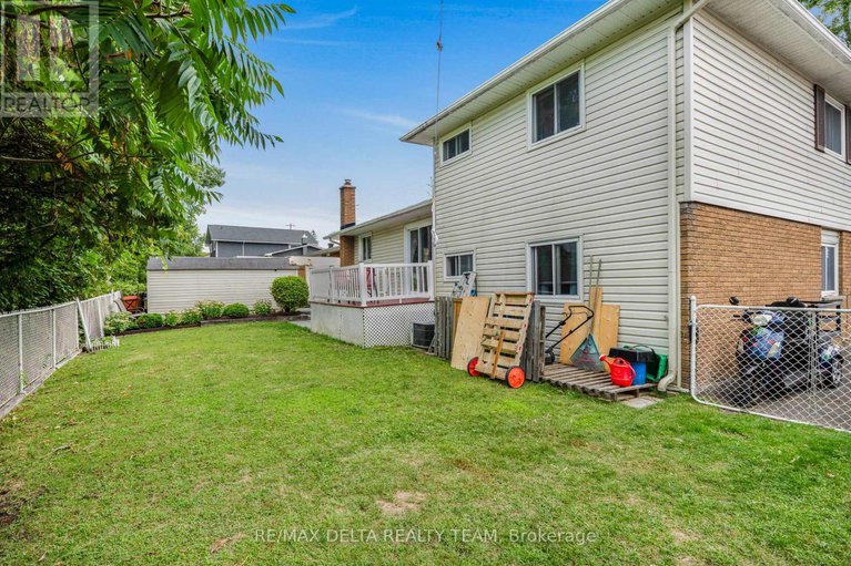 28814216/1345-belcourt-boulevard/orleanssunridge/ottawa/ontario/K1C1L8_20