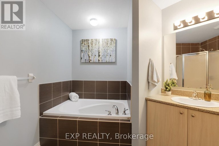28543378/116-quito-private/merivale-industrial-parkcitiplace/ottawa/ontario/K2E0A9_28