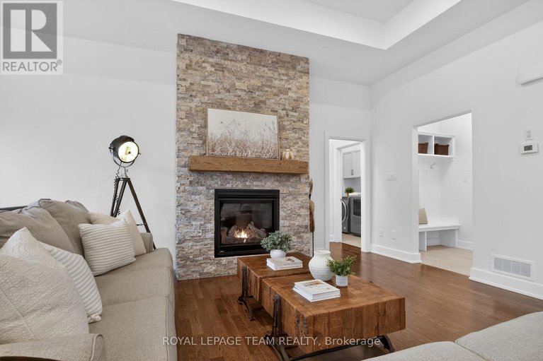 29592017/144-country-meadow-drive/huntley-ward-north-west/ottawa/ontario/K0A1L0_8