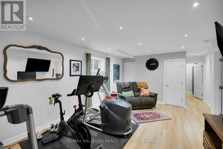 29606718/38-briermoor-crescent/hunt-club-parkgreenboro/ottawa/ontario/K1T3G4_39