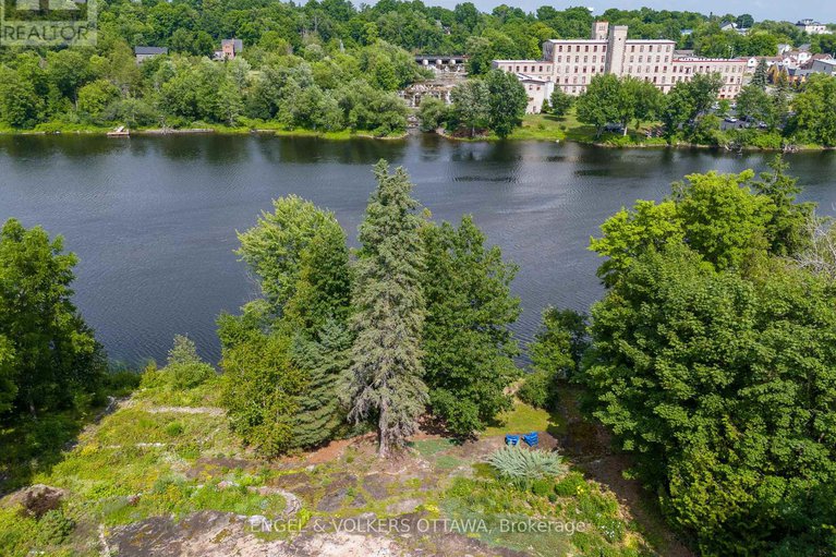 28738761/233-strathburn-street/almonte/mississippi-mills/ontario/K0A1A0_43