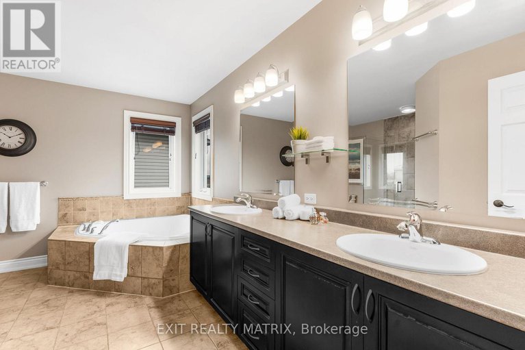 29122588/414-fairlakes-way/avalon-east/ottawa/ontario/K4A0L1_31