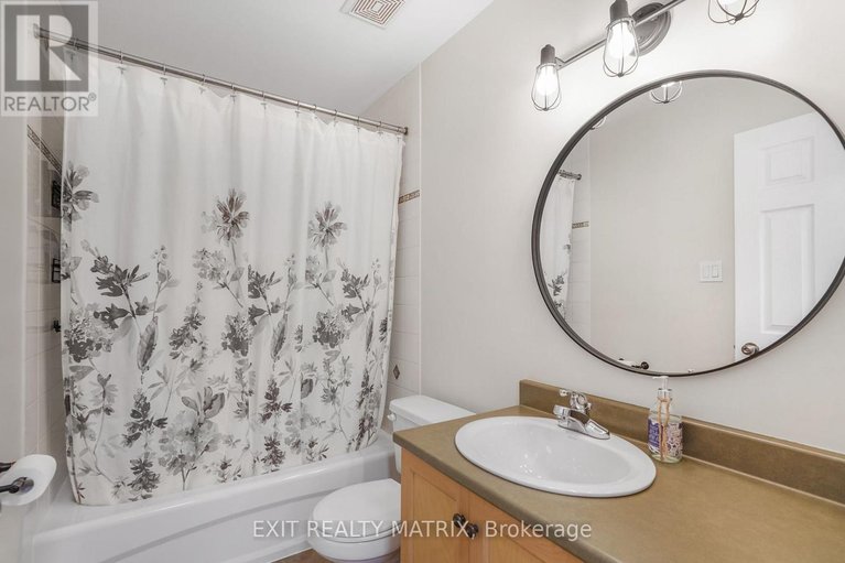 29648869/403-centenaire-street/embrun/russell/ontario/K0A1W0_14