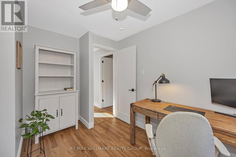 29586664/1059-avignon-court/orleans-wood/ottawa/ontario/K1C2N4_30